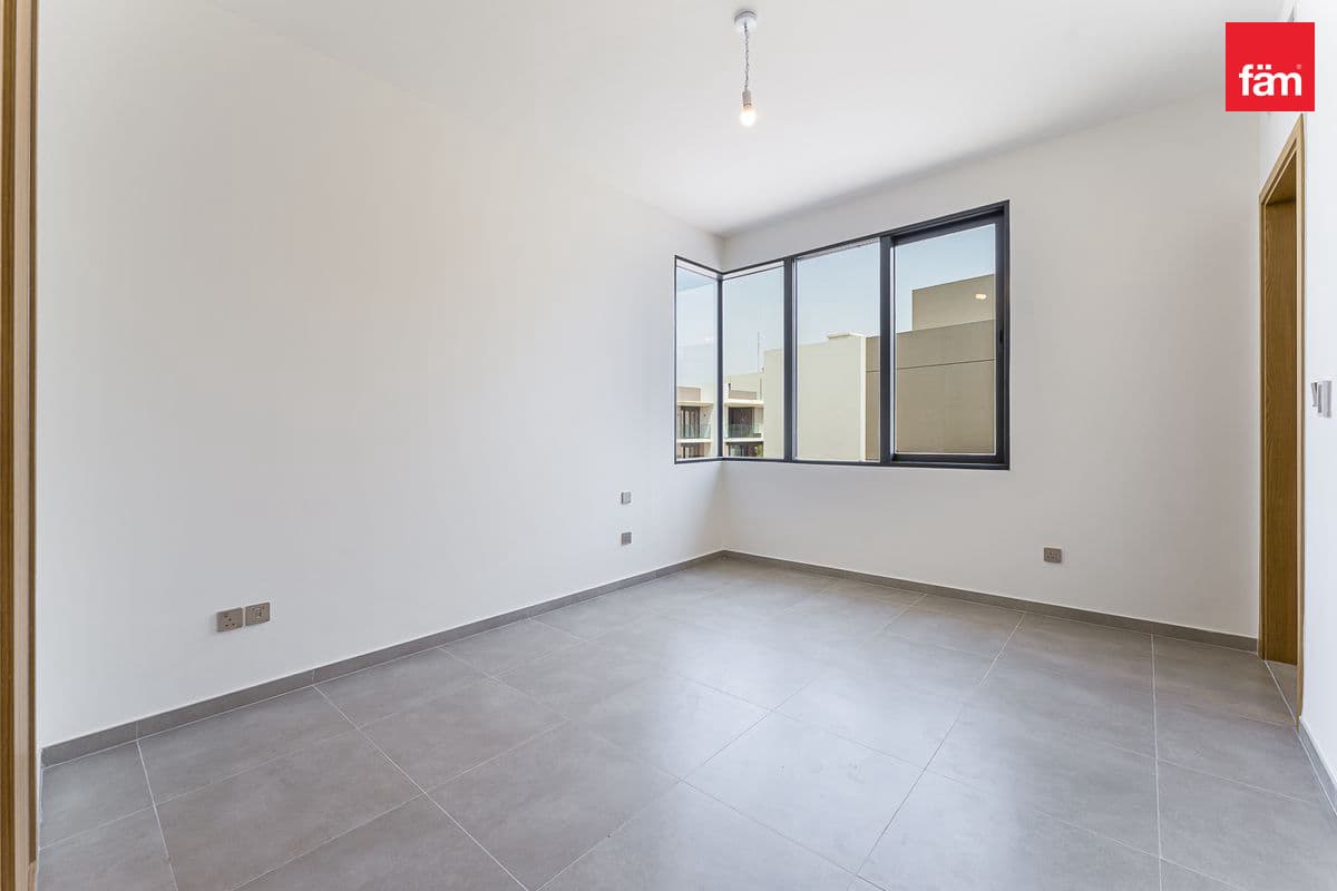 5 bedroom villa in Jebel Ali Village Villas, photograph 16 of 20