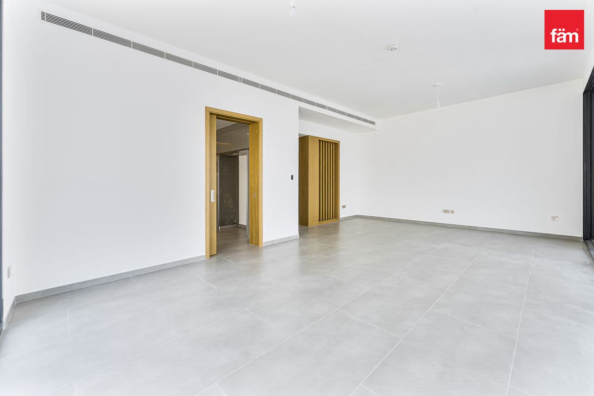 5 bedroom villa in Jebel Ali Village Villas, photograph 6 of 20