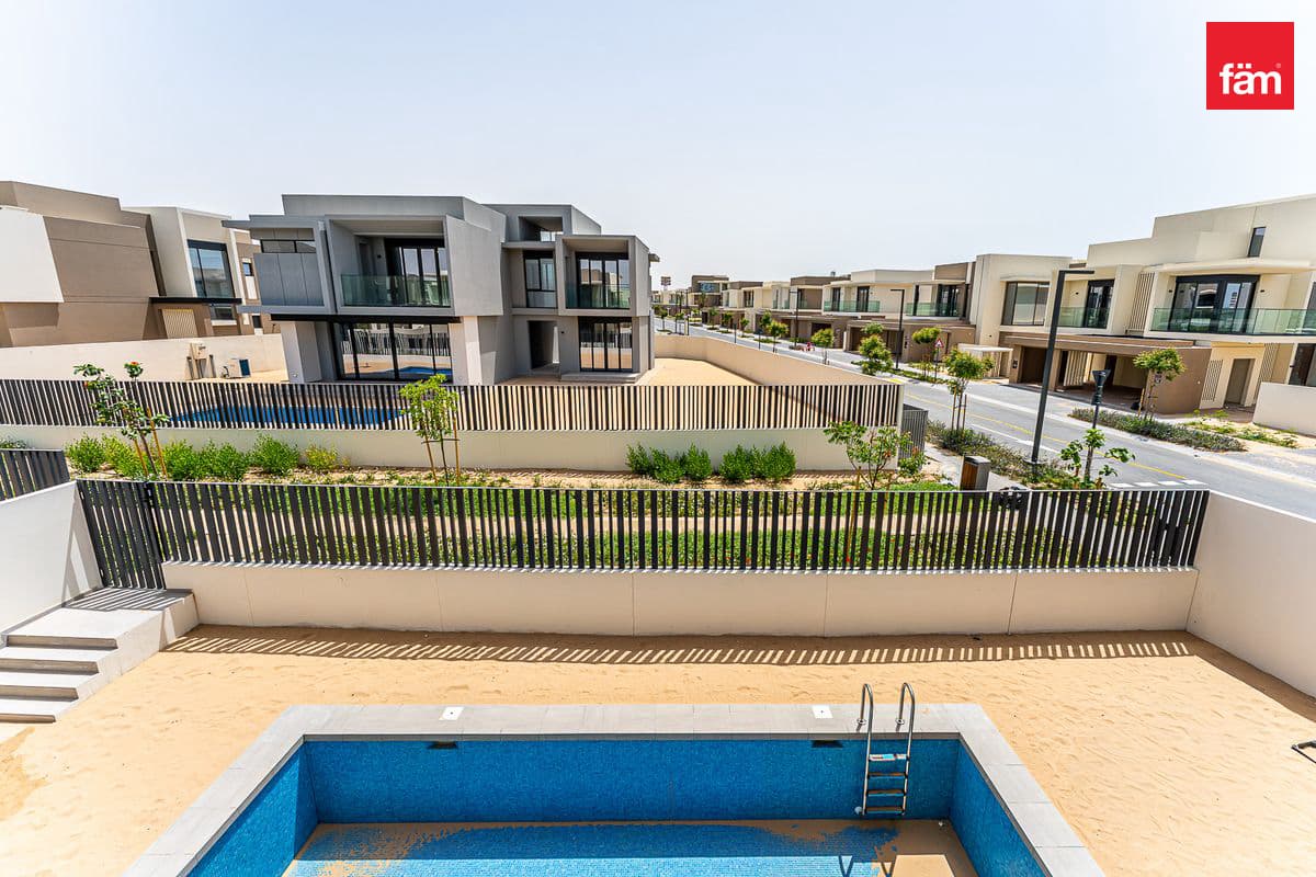 4 bedroom villa in Jebel Ali Village Villas, photograph 7 of 20