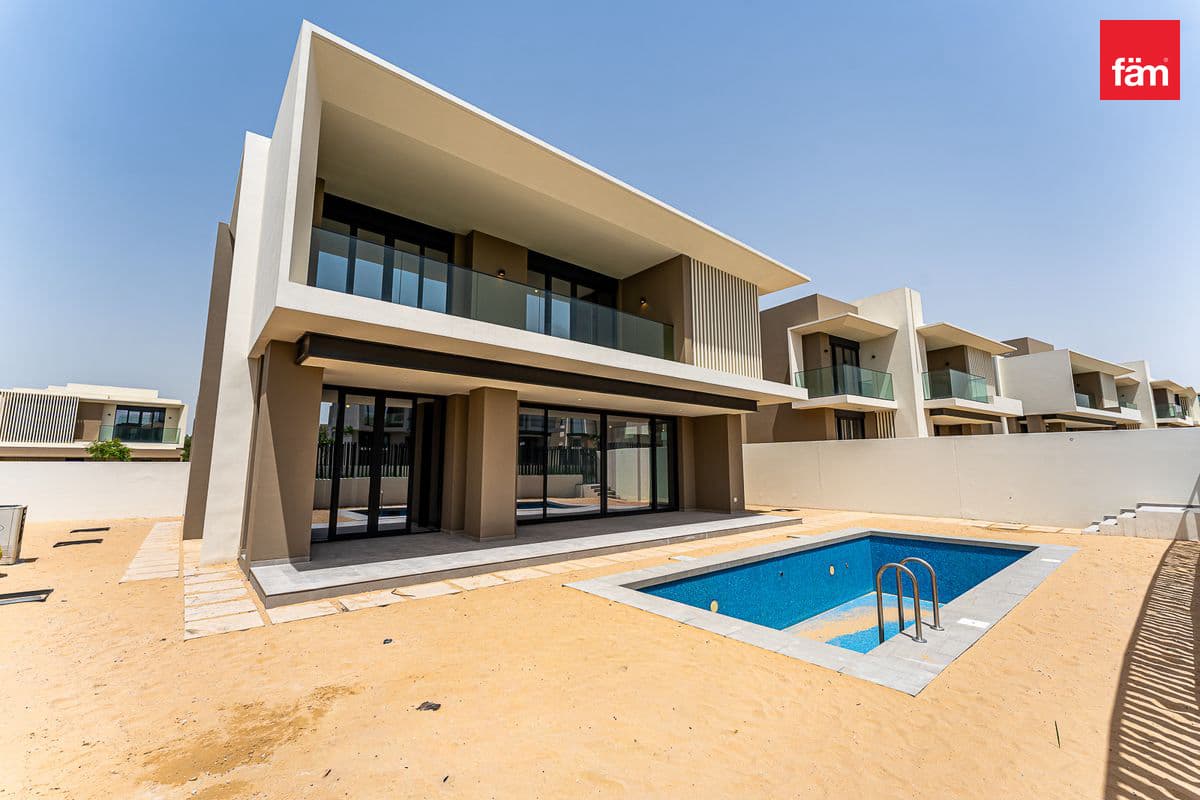 4 bedroom villa in Jebel Ali Village Villas, photograph 4 of 20