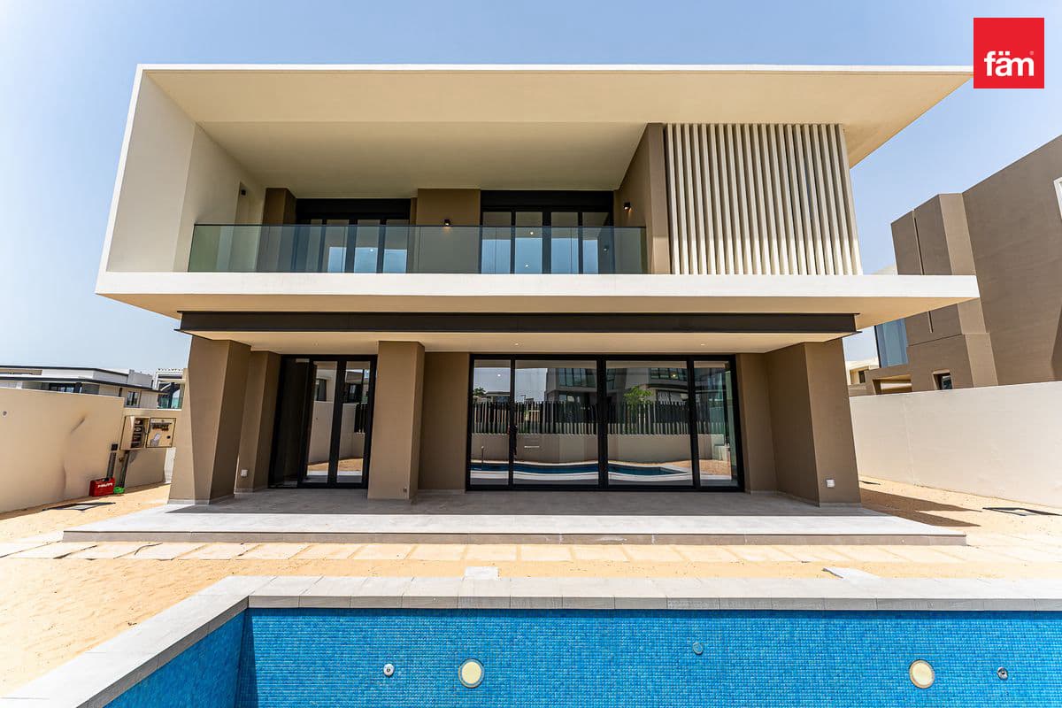 4 bedroom villa in Jebel Ali Village Villas, photograph 3 of 20