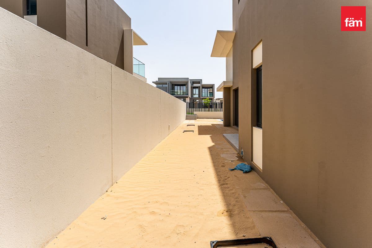 4 bedroom villa in Jebel Ali Village Villas, photograph 18 of 20