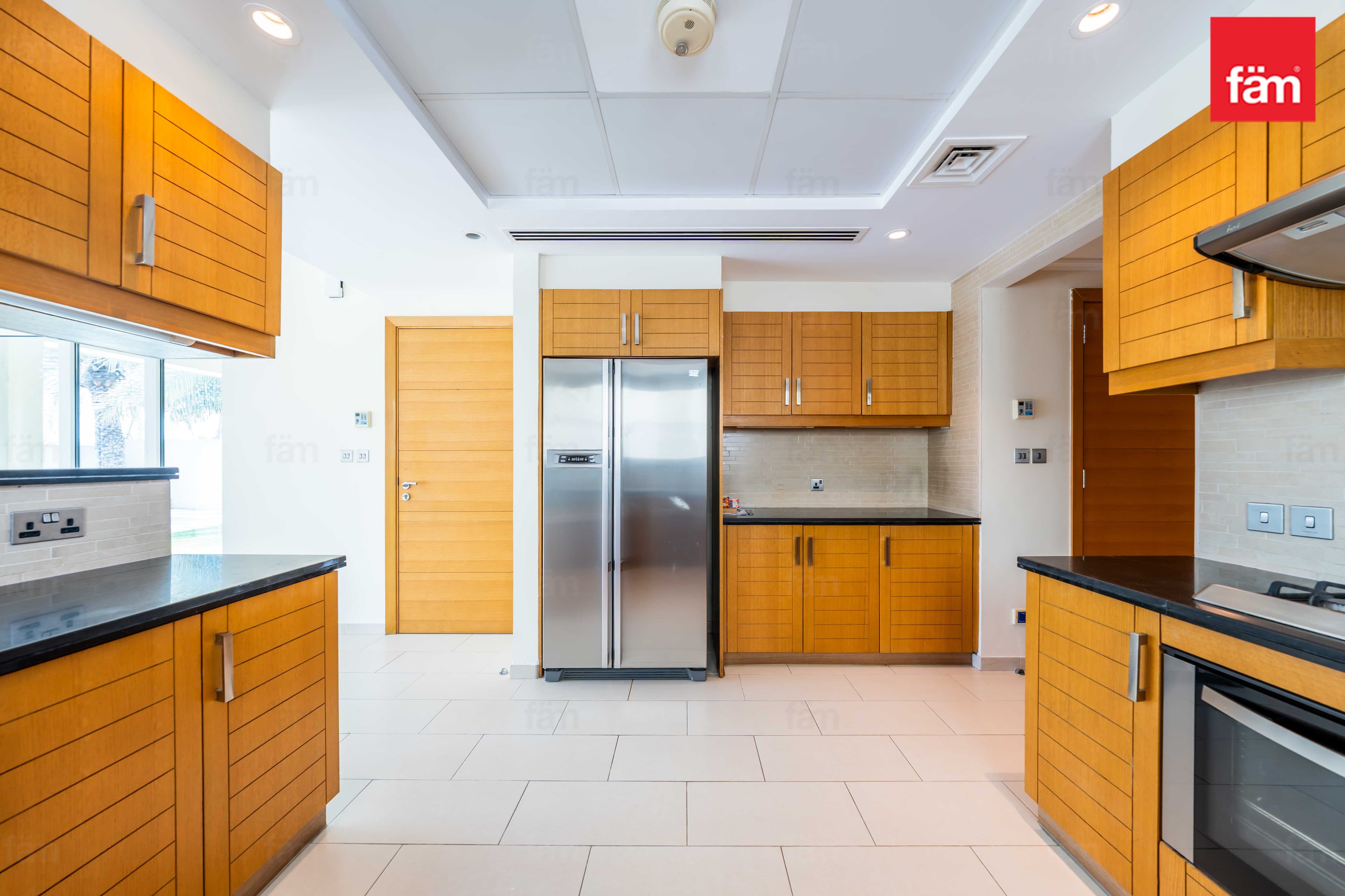 3 bedroom villa in District 8, photograph 8 of 20