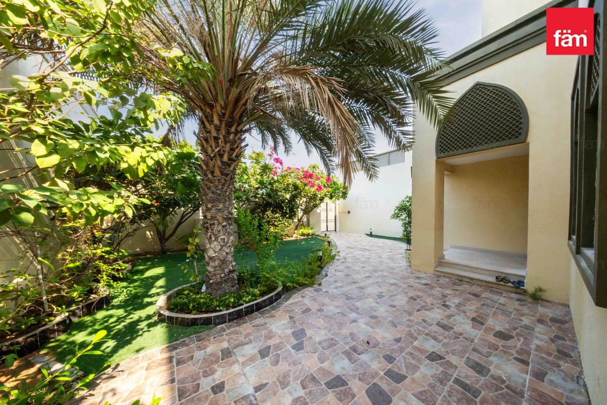 3 bedroom villa in District 5, photograph 5 of 20