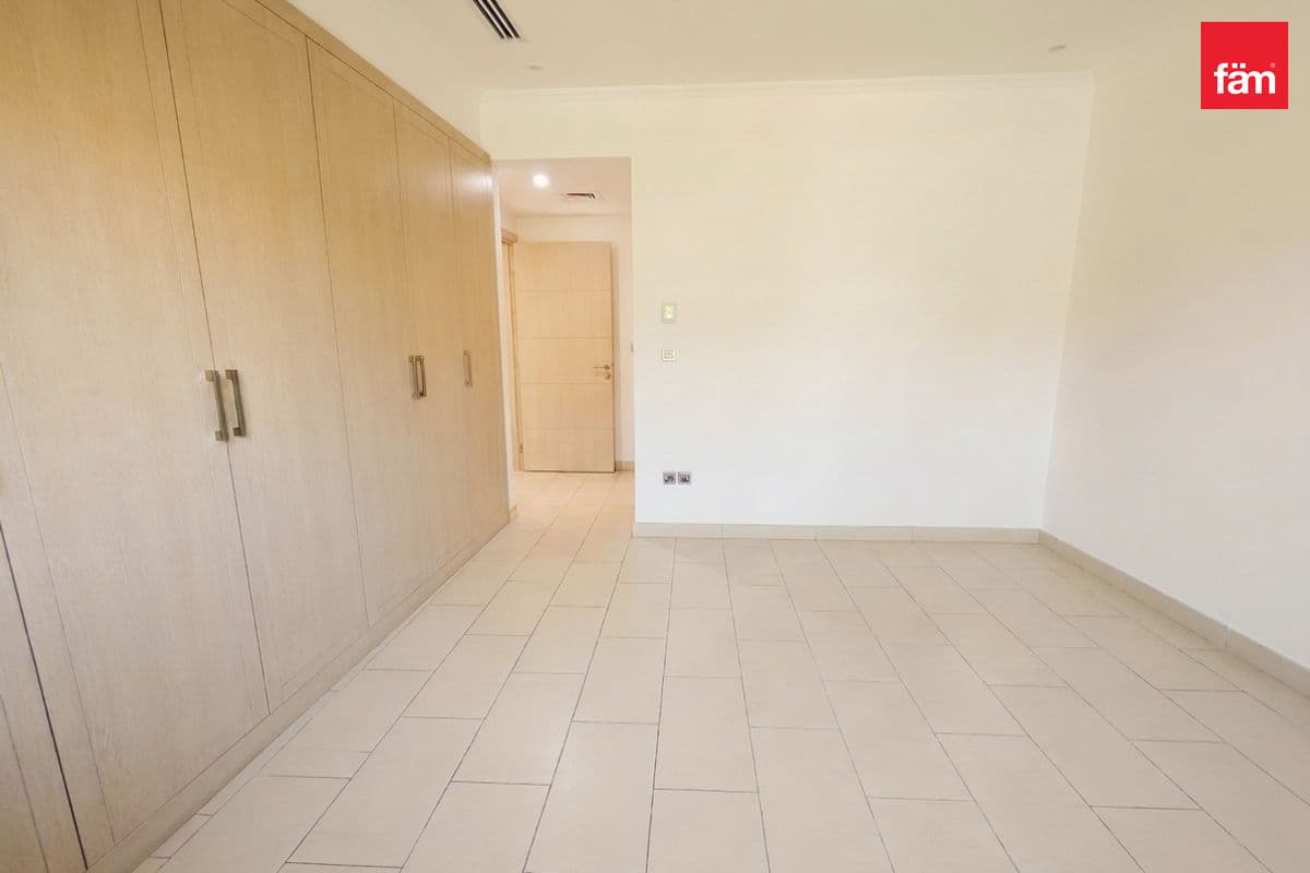 4 bedroom villa in District 8, photograph 12 of 20