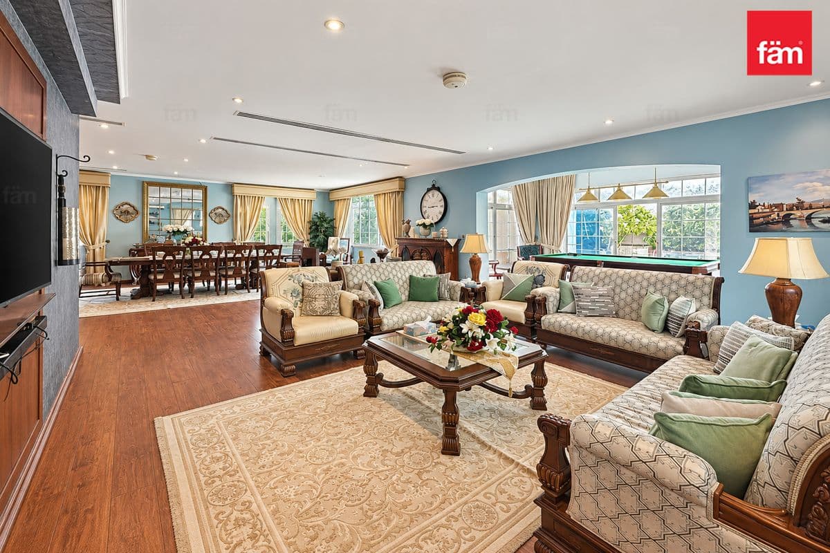 5 bedroom villa in District 4, photograph 5 of 20