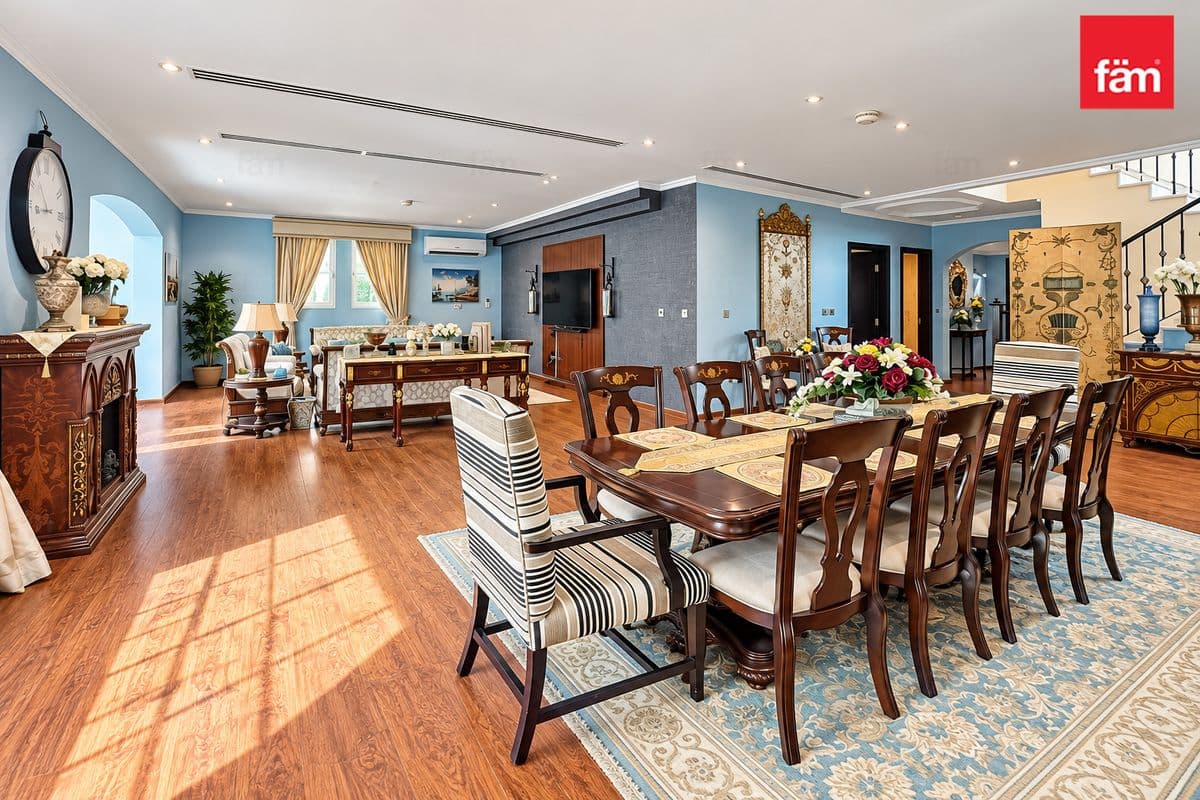 5 bedroom villa in District 4, photograph 7 of 20