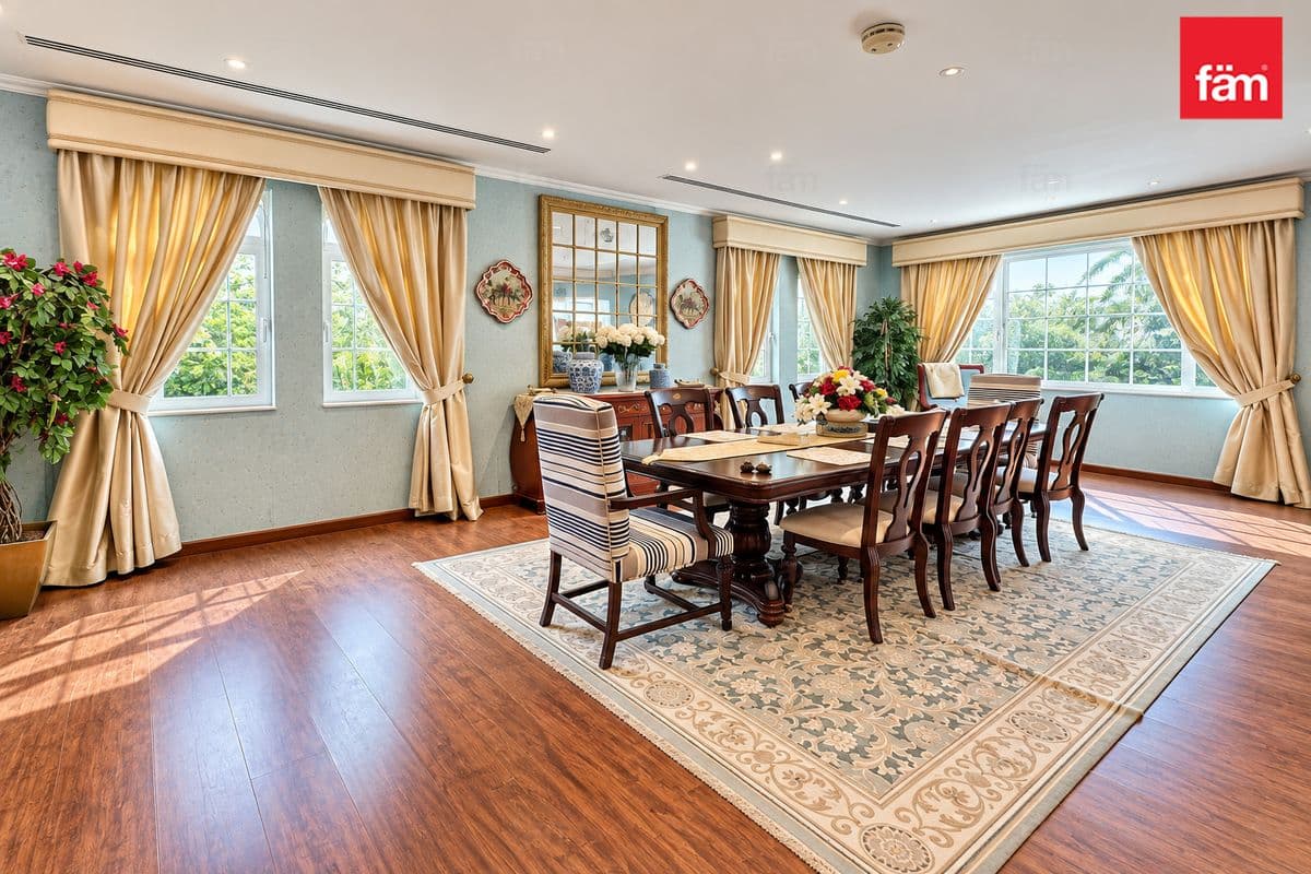 5 bedroom villa in District 4, photograph 10 of 20