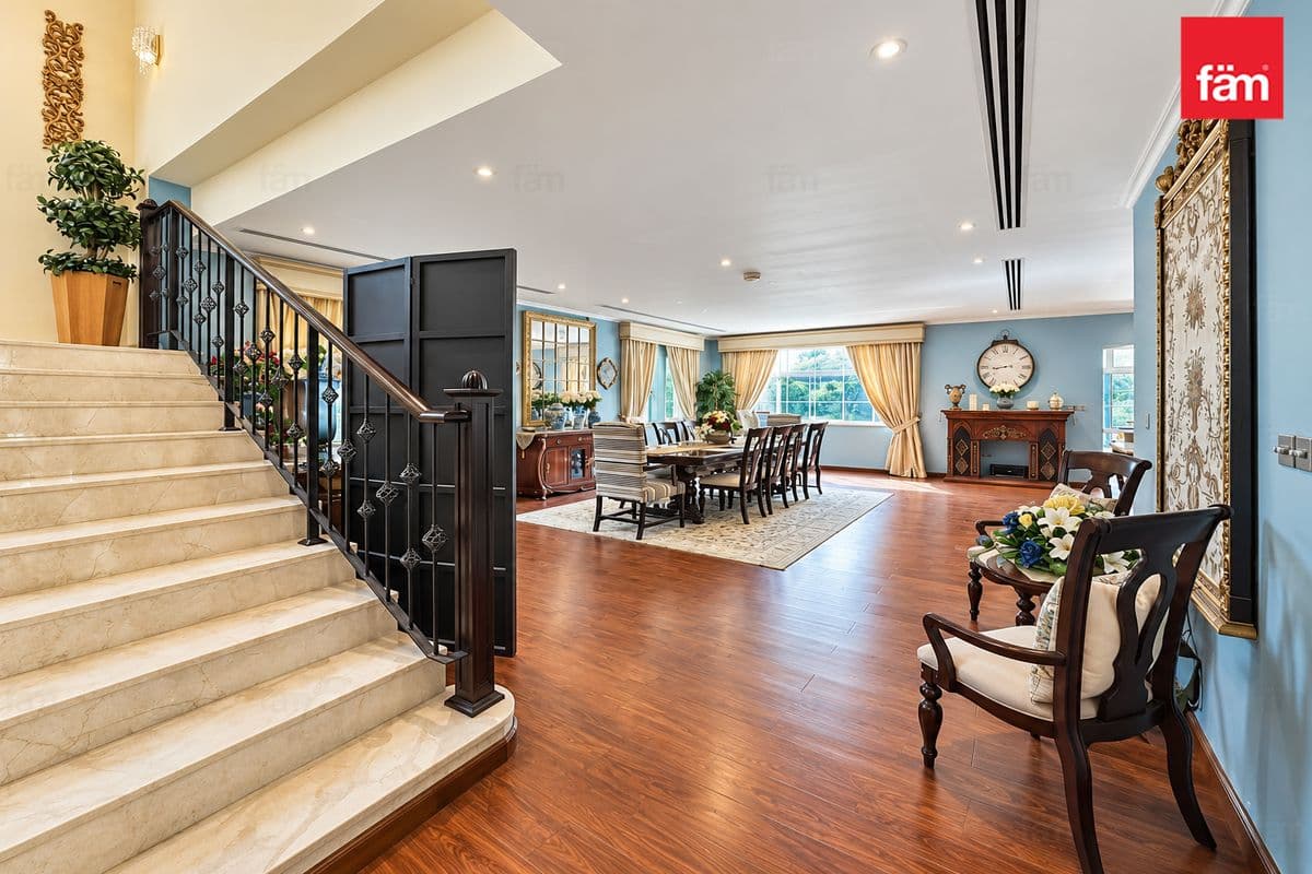 5 bedroom villa in District 4, photograph 8 of 20