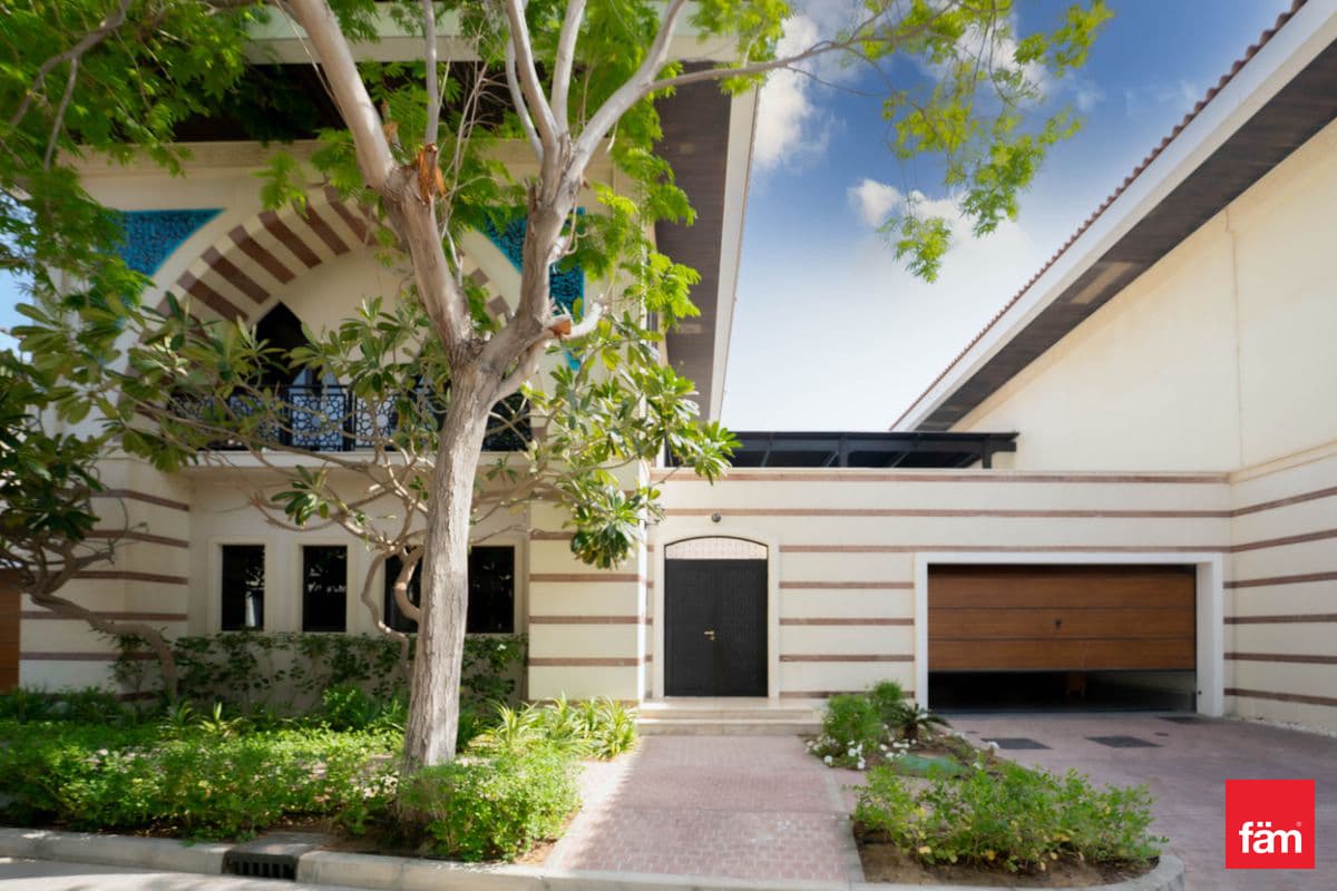 4 bedroom villa in Jumeirah Zabeel Saray Royal Residences, photograph 3 of 20