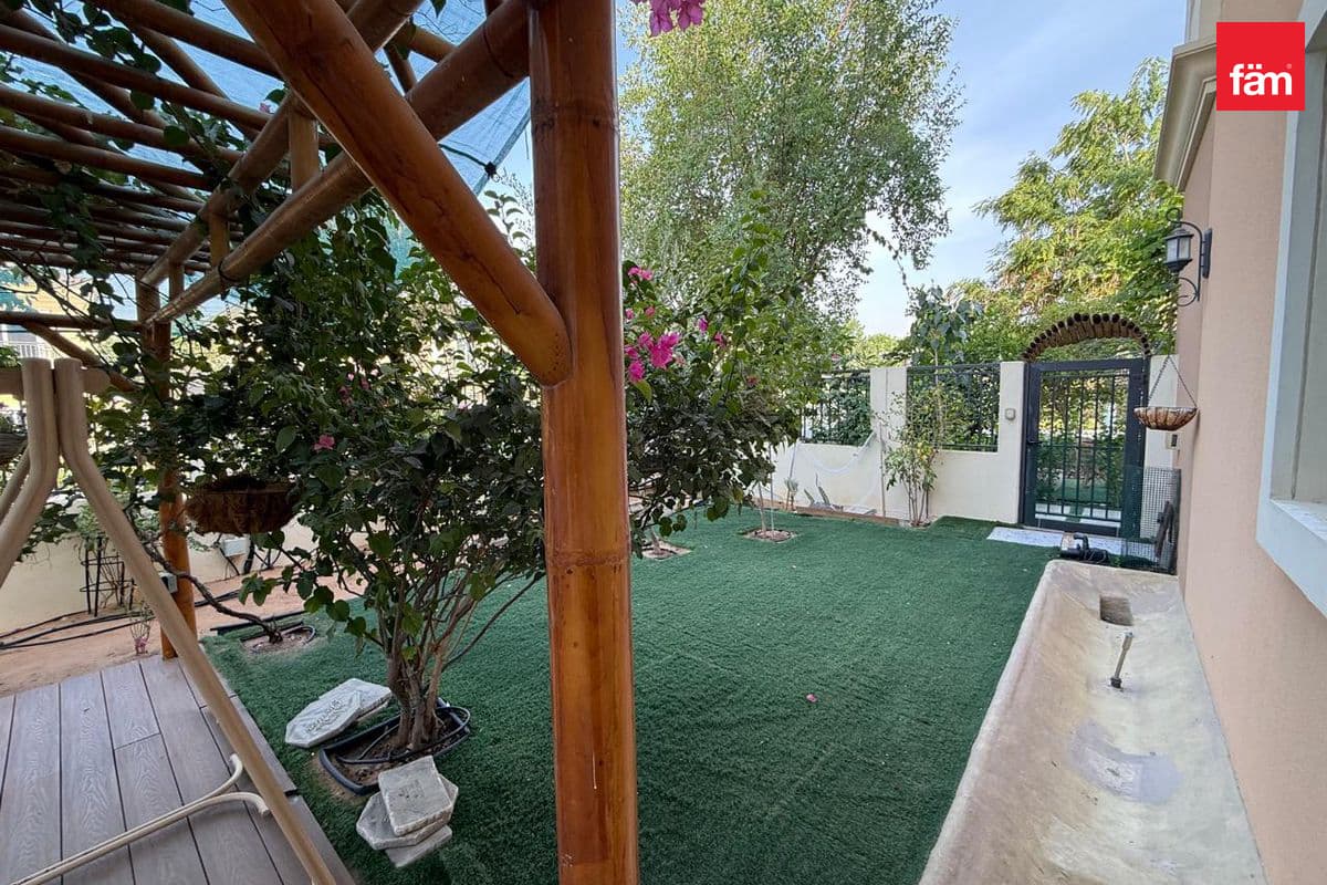 5 bedroom villa in La Quinta, photograph 17 of 20
