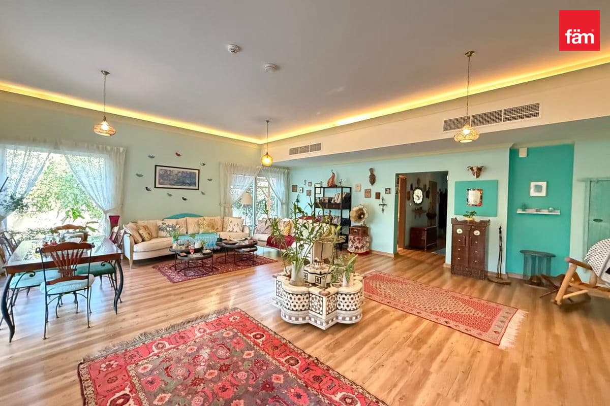 5 bedroom villa in La Quinta, photograph 14 of 20