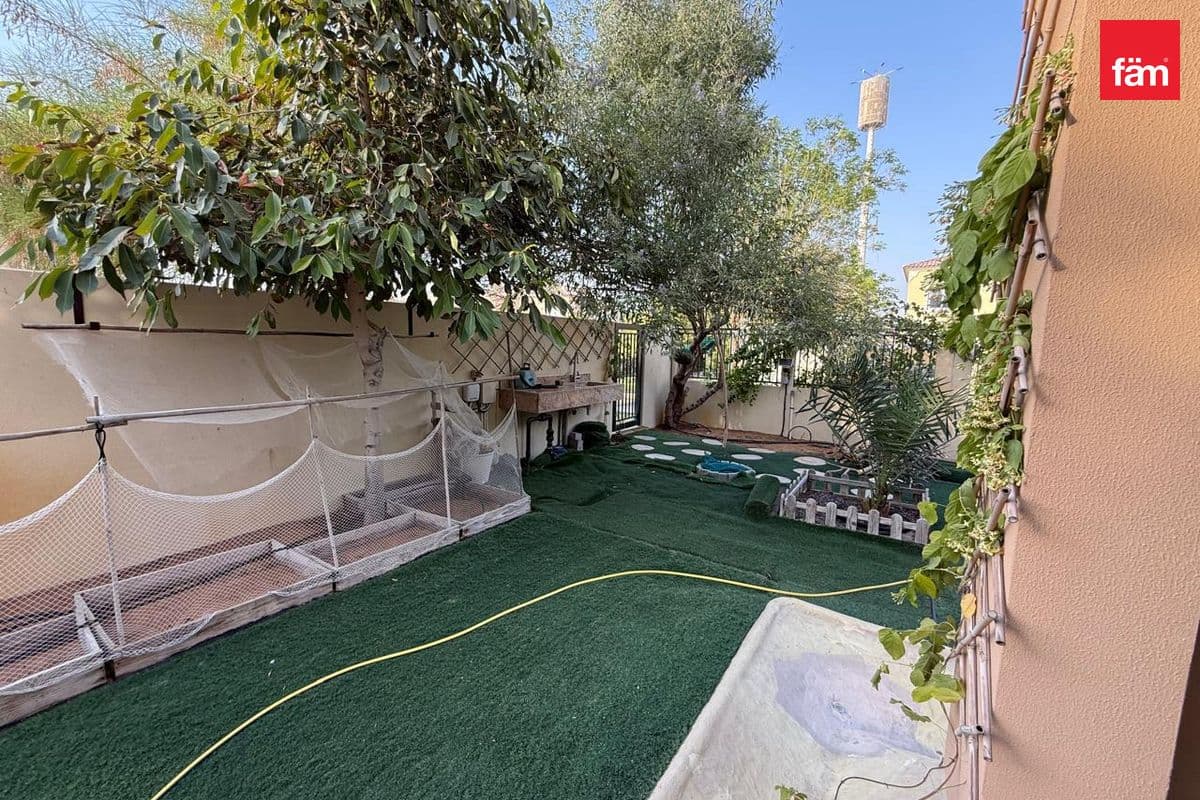 5 bedroom villa in La Quinta, photograph 18 of 20