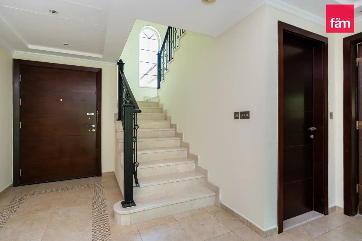 3 bedroom villa in District 8, photograph 6 of 13