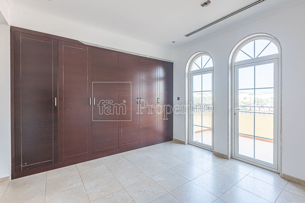 3 bedroom villa in District 5, photograph 10 of 15