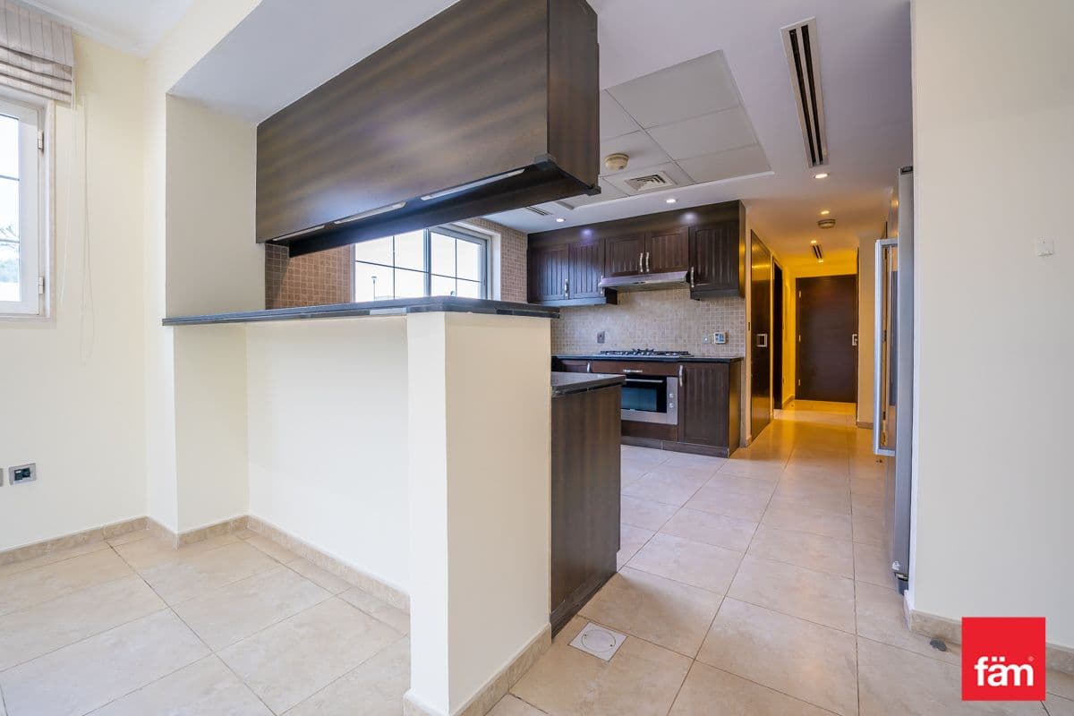 3 bedroom villa in District 5, photograph 4 of 20