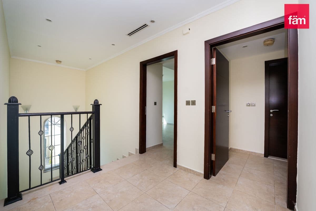 3 bedroom villa in District 5, photograph 9 of 17