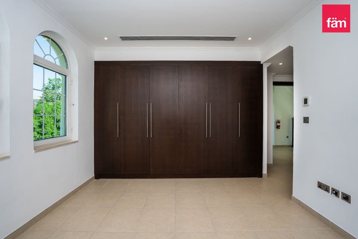 3 bedroom villa in District 5, photograph 14 of 17