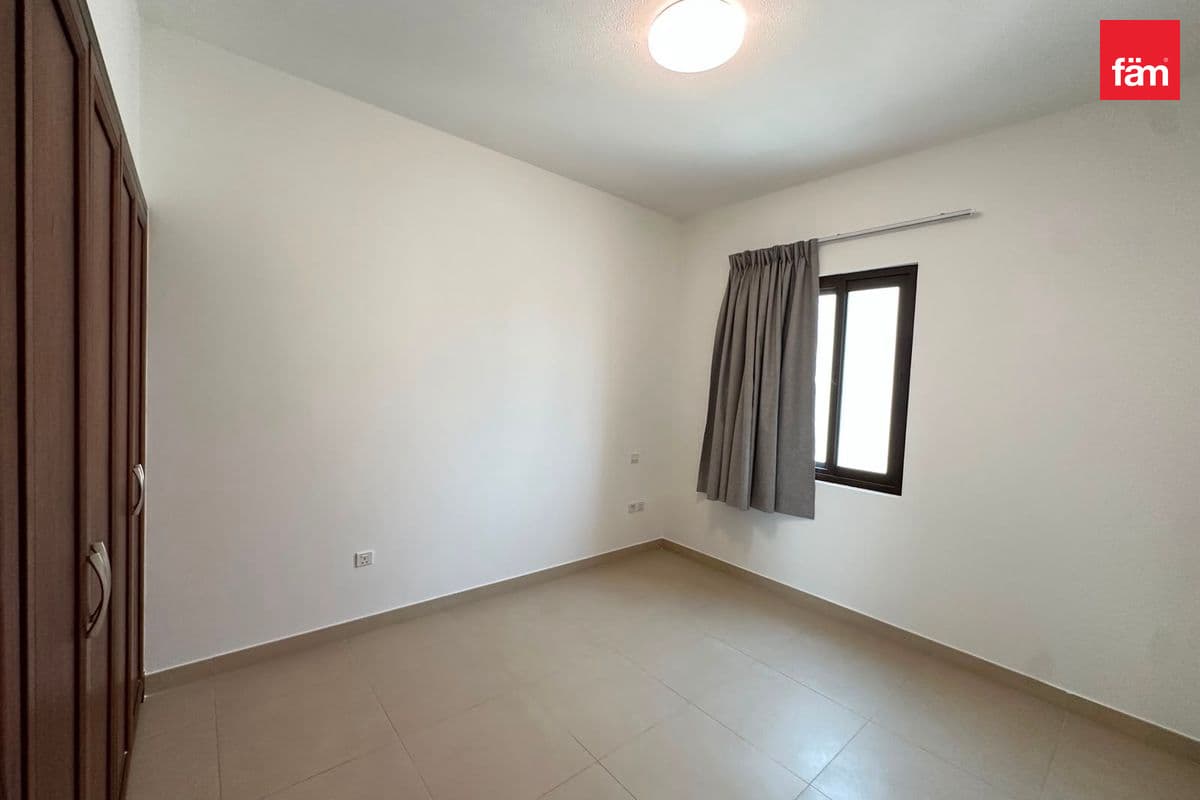 4 bedroom villa in Lila, photograph 6 of 14