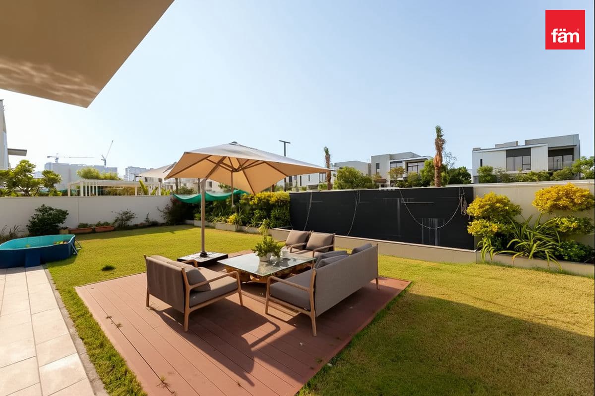 4 bedroom villa in Murooj Al Furjan East, photograph 11 of 11