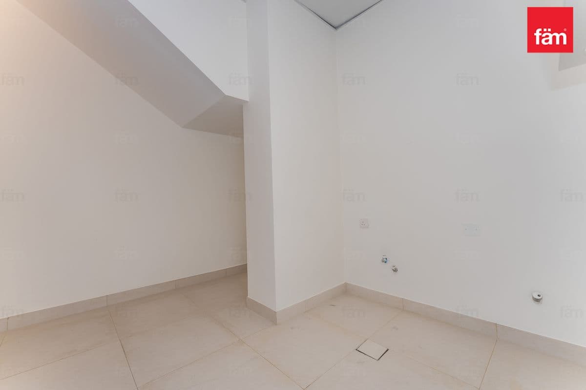 4 bedroom townhouse in Murooj Al Furjan East, photograph 9 of 20