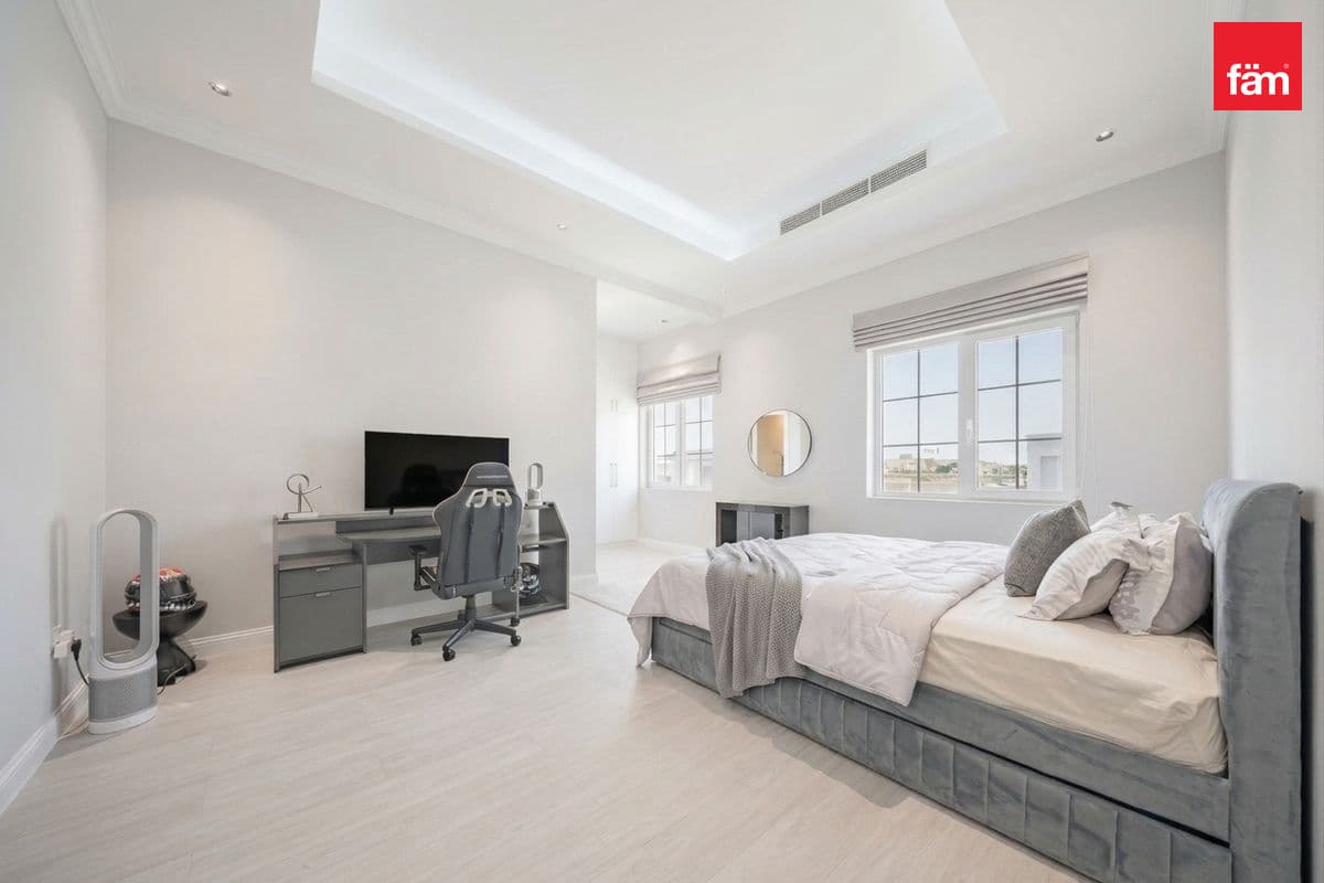 5 bedroom villa in Nad Al Sheba 2, photograph 11 of 20