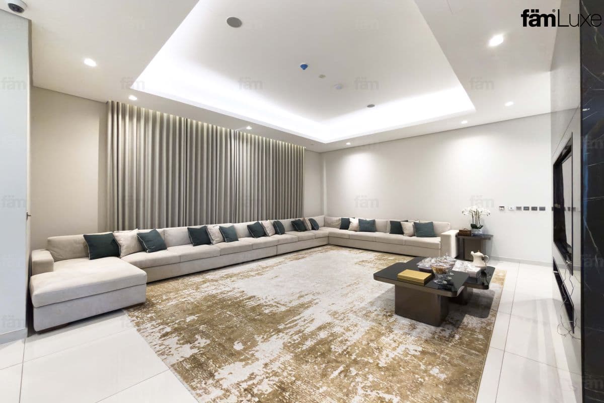 6 bedroom villa in Nad Al Sheba 4, photograph 6 of 13