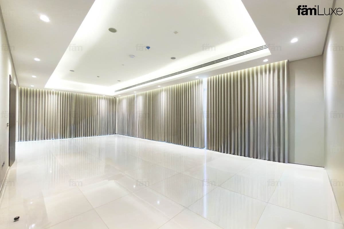 6 bedroom villa in Nad Al Sheba 4, photograph 4 of 13