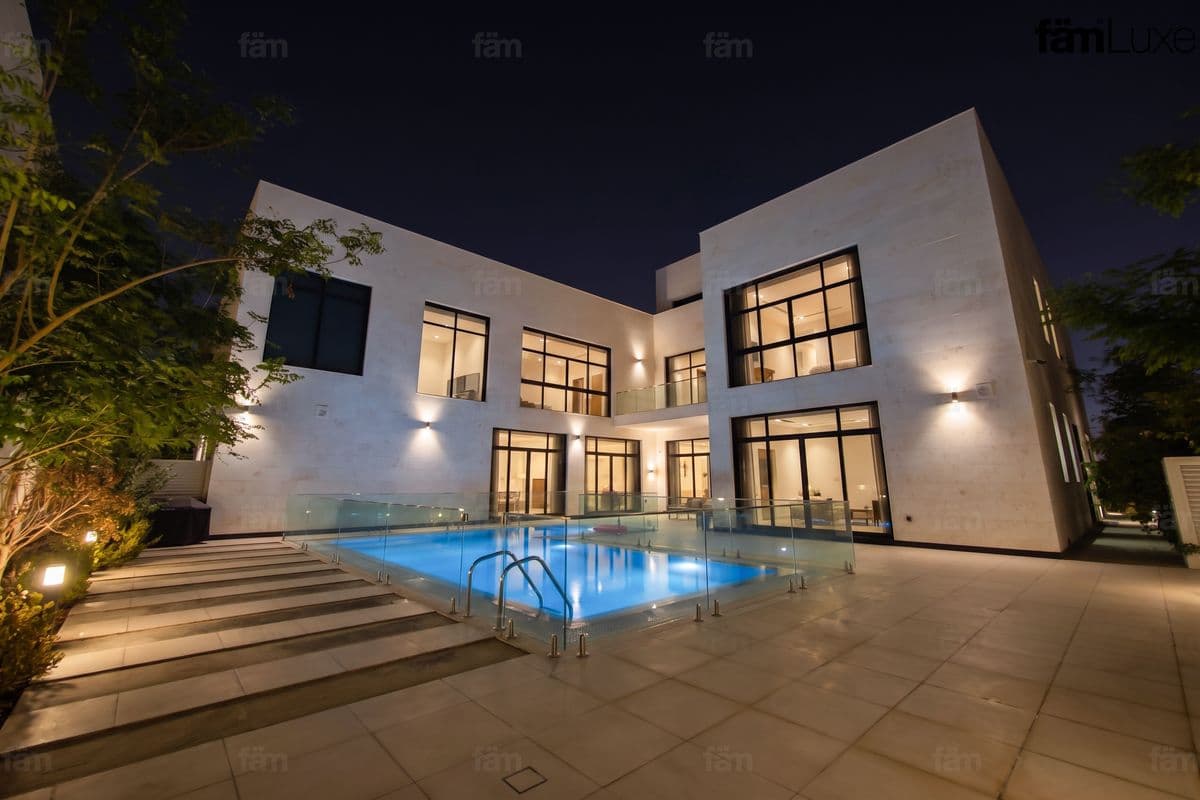 6 bedroom villa in Nad Al Sheba 4, photograph 12 of 13