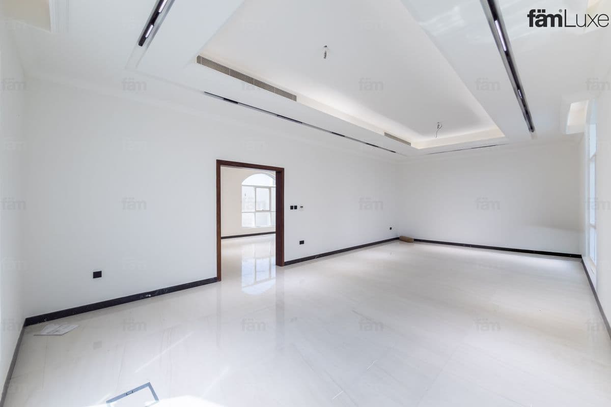 6 bedroom villa in Nad Al Sheba 4, photograph 8 of 20