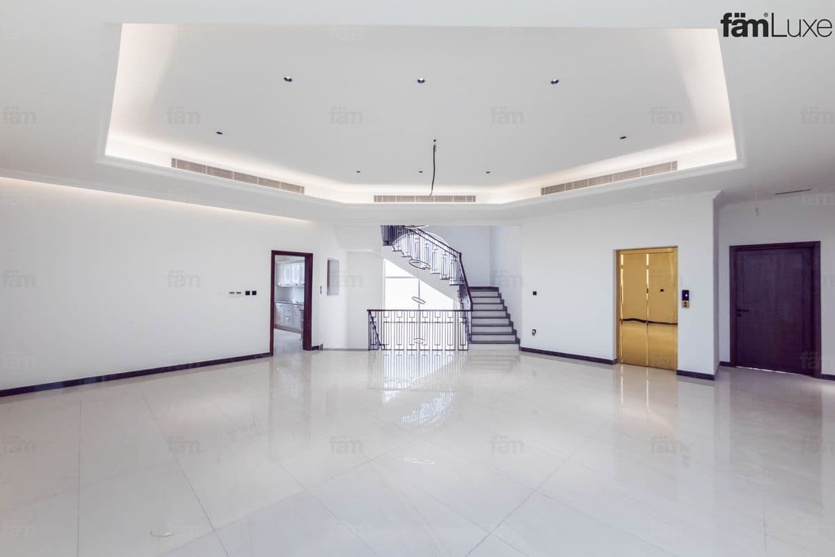 6 bedroom villa in Nad Al Sheba 4, photograph 4 of 20