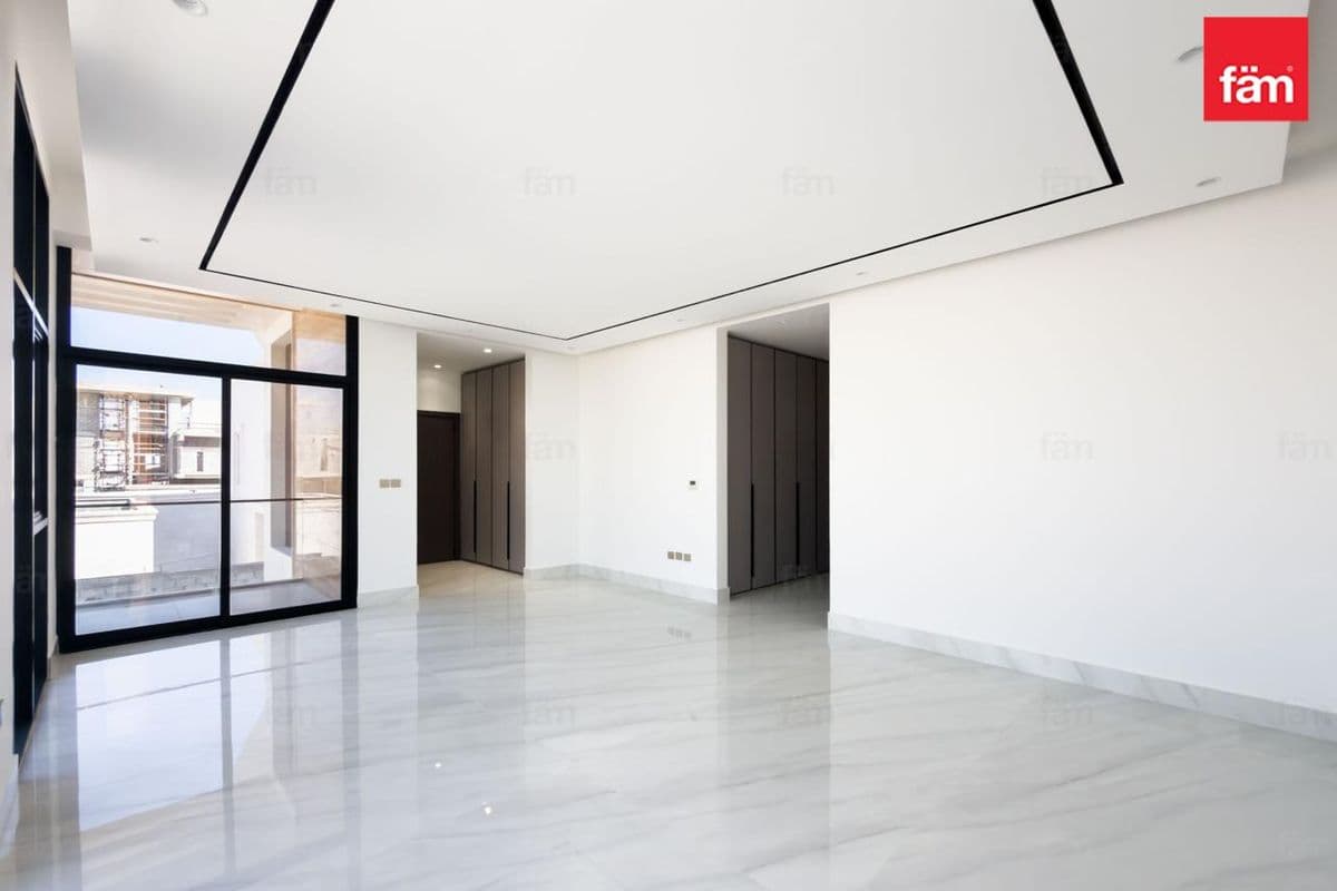 6 bedroom villa in Nad Al Sheba Gardens, photograph 10 of 17