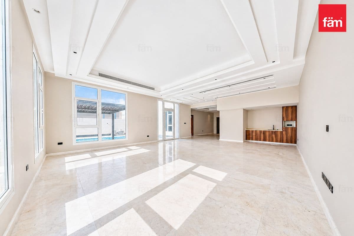 5 bedroom villa in Nad Al Sheba Gardens Phase 1, photograph 13 of 20