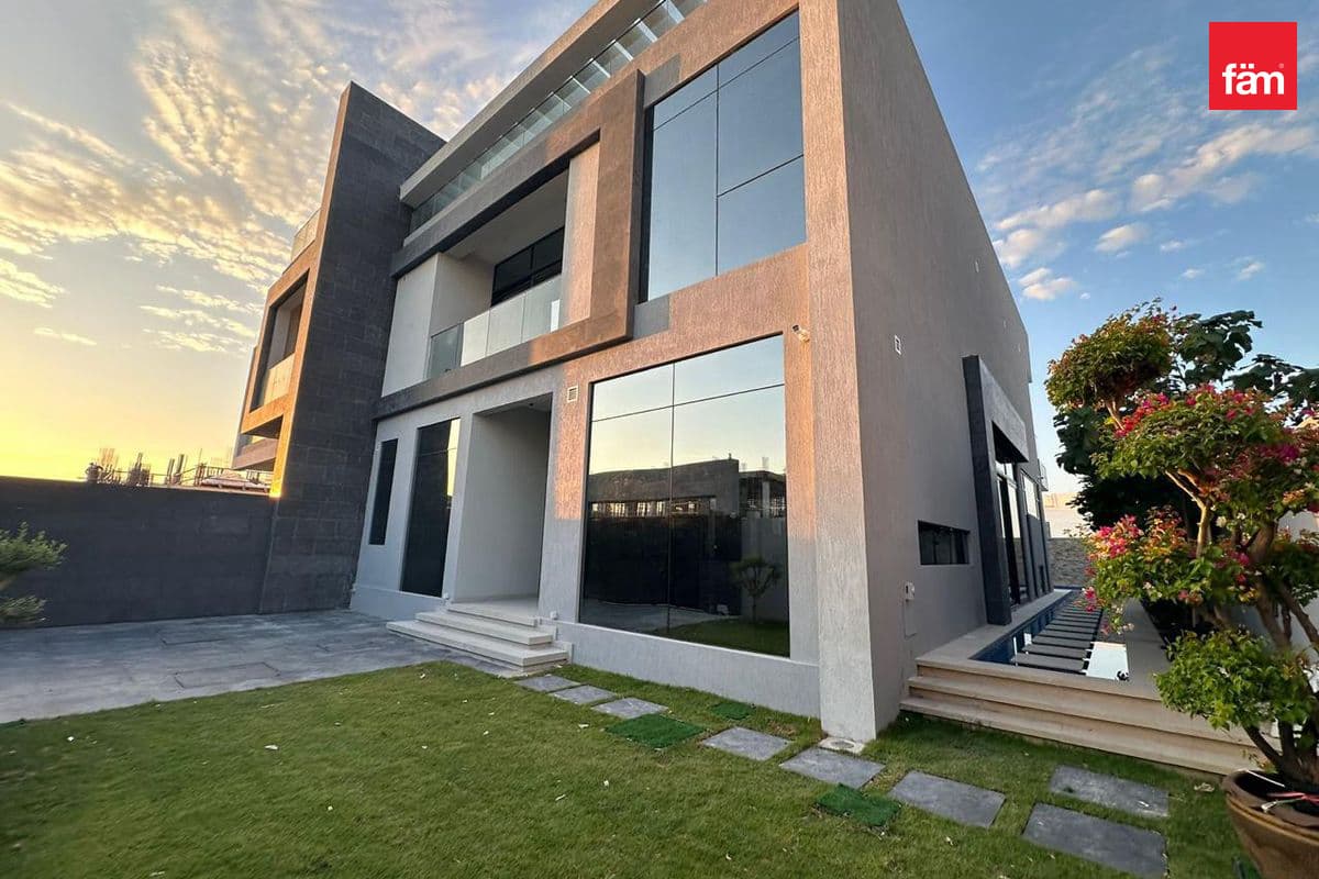 3 bedroom villa in Nad Al Sheba Gardens Phase 1, photograph 16 of 17