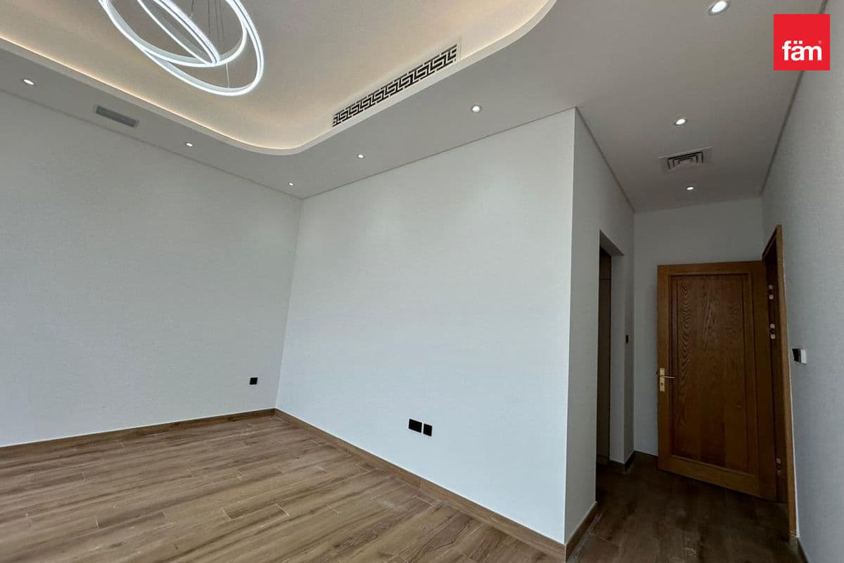 3 bedroom villa in Nad Al Sheba Gardens Phase 1, photograph 10 of 17