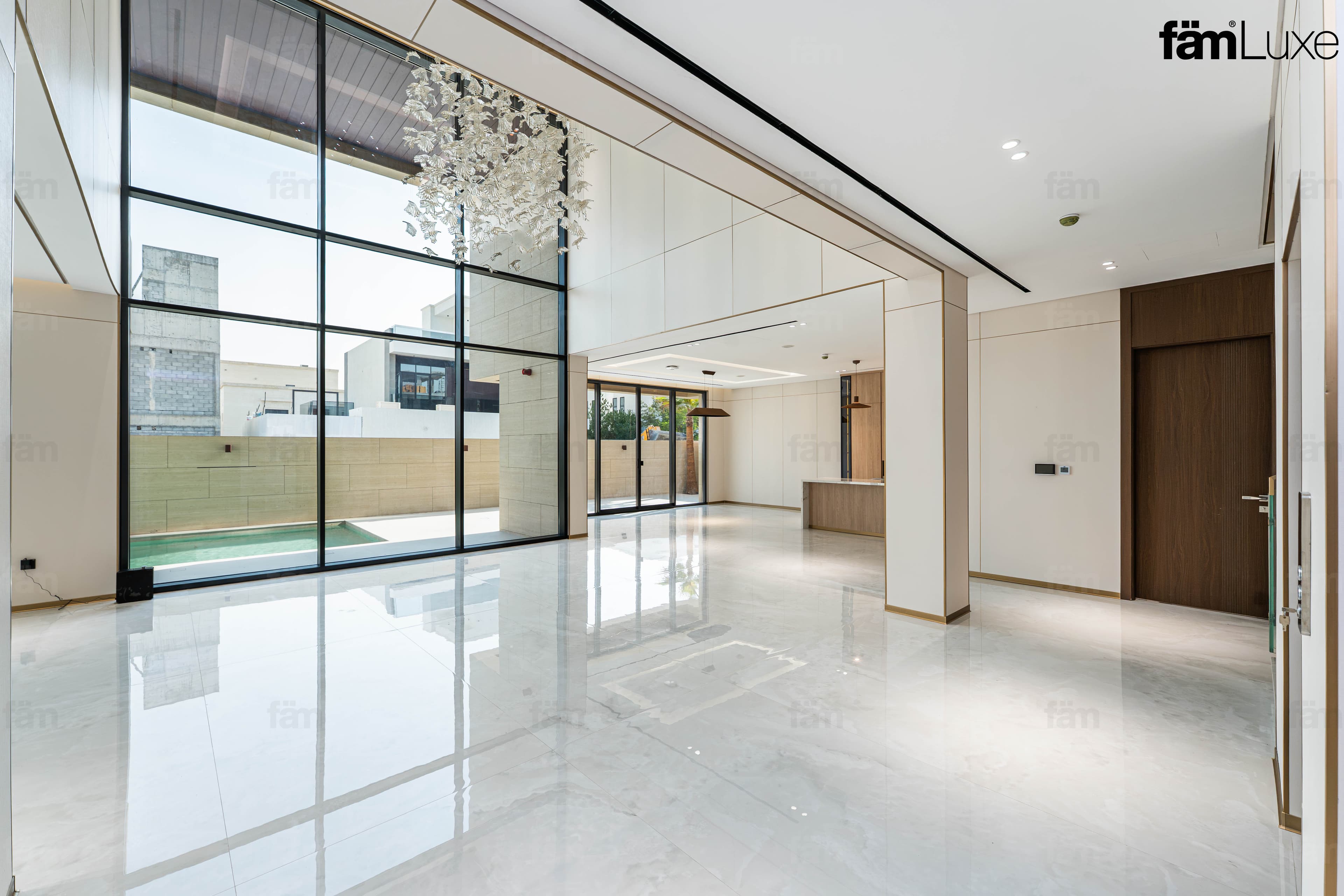 6 bedroom villa in Nad Al Sheba Gardens Phase 1, photograph 2 of 20