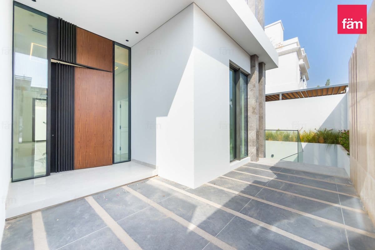 5 bedroom villa in Nad Al Sheba Gardens Phase 1, photograph 18 of 20