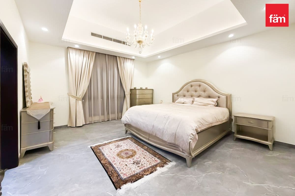 5 bedroom villa in Nad Al Sheba Gardens Phase 1, photograph 20 of 20