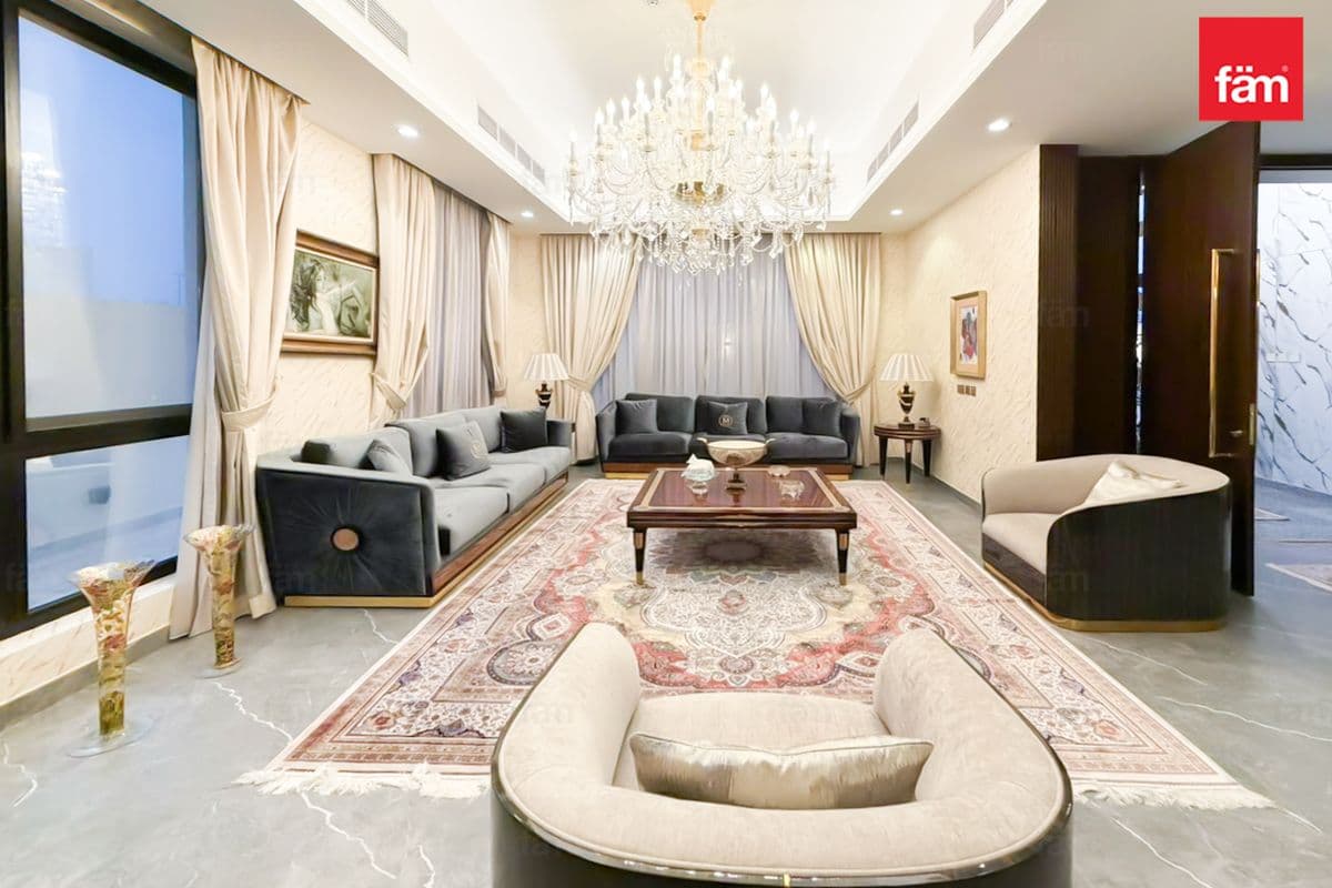 5 bedroom villa in Nad Al Sheba Gardens Phase 1, photograph 12 of 20