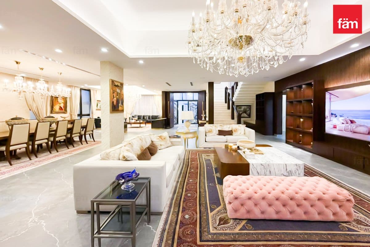 5 bedroom villa in Nad Al Sheba Gardens Phase 1, photograph 4 of 20