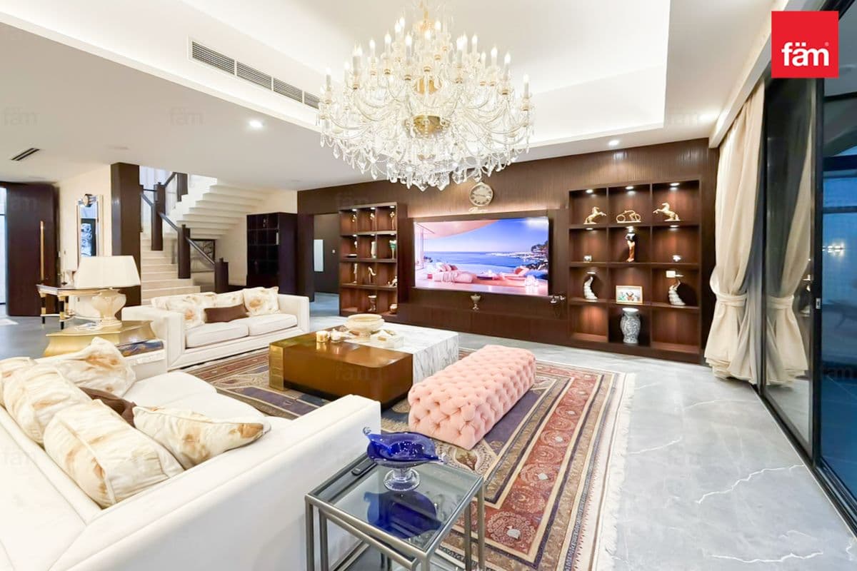 5 bedroom villa in Nad Al Sheba Gardens Phase 1, photograph 6 of 20