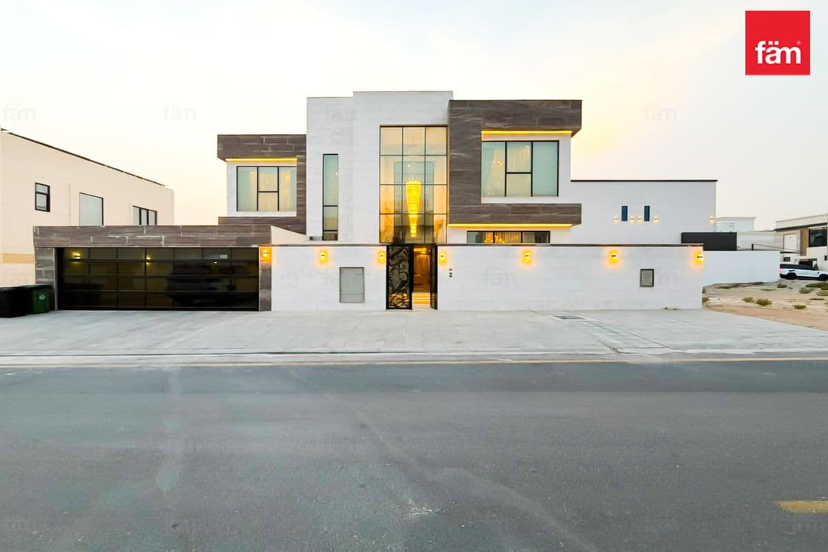 5 bedroom villa in Nad Al Sheba Gardens Phase 1, photograph 1 of 20