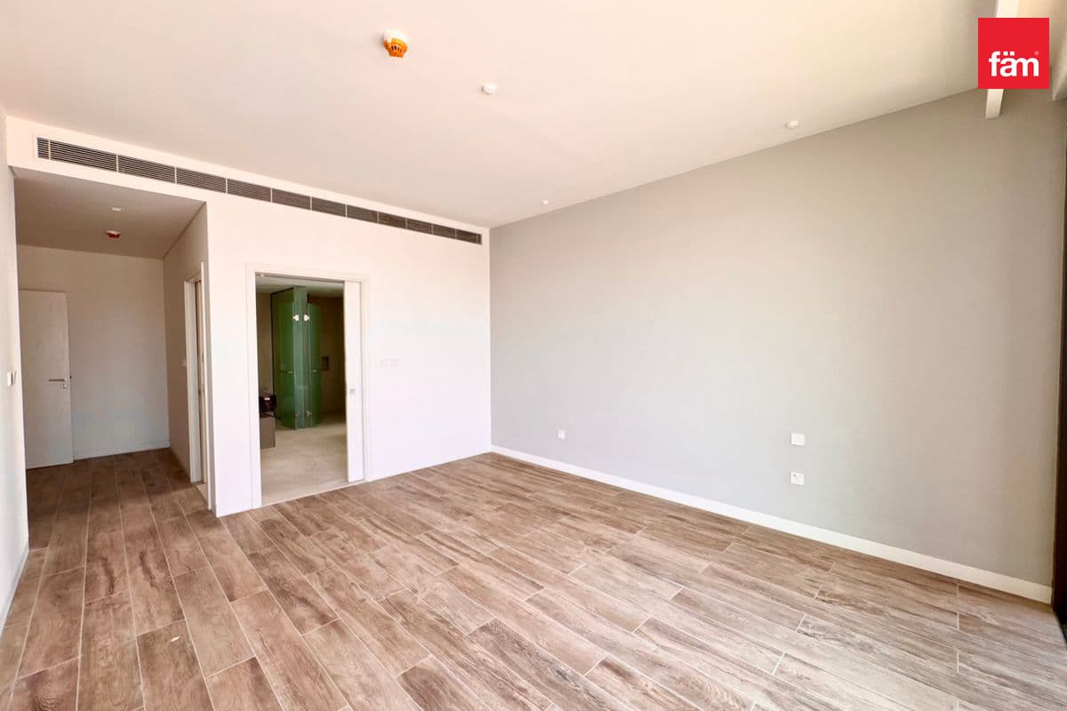 4 bedroom villa in Nad Al Sheba Gardens Phase 3, photograph 11 of 20