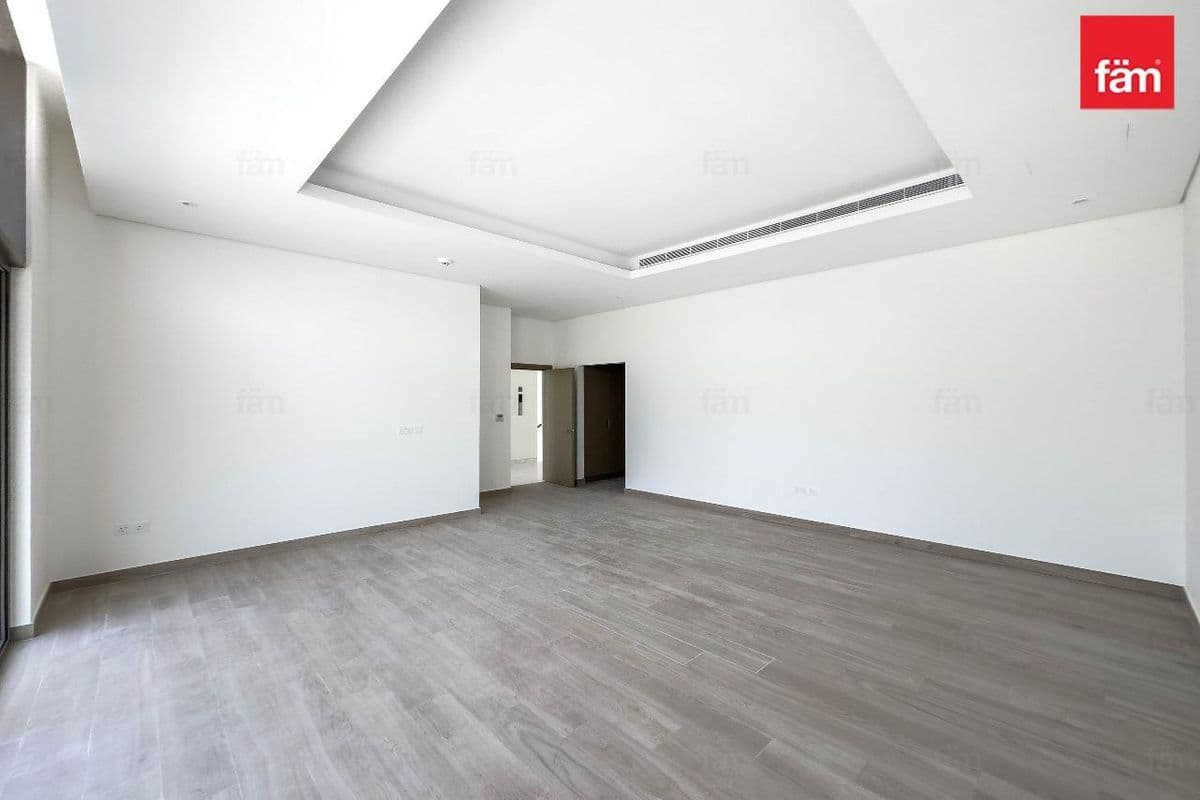 4 bedroom villa in Opal Gardens, photograph 4 of 12