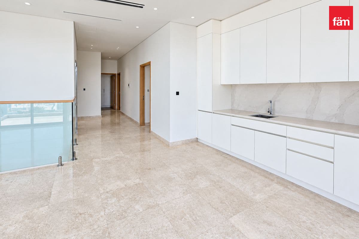4 bedroom villa in Opal Gardens, photograph 13 of 20