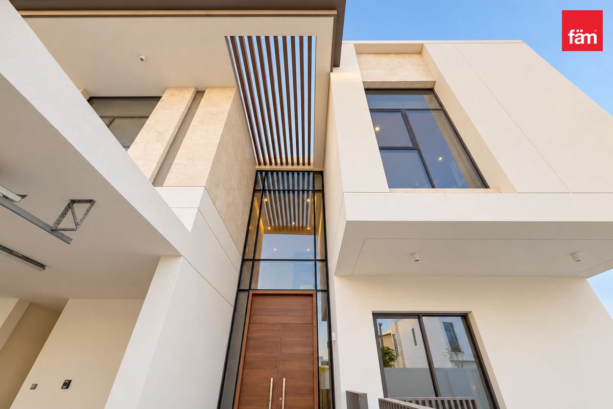 6 bedroom villa in Opal Gardens, photograph 12 of 20