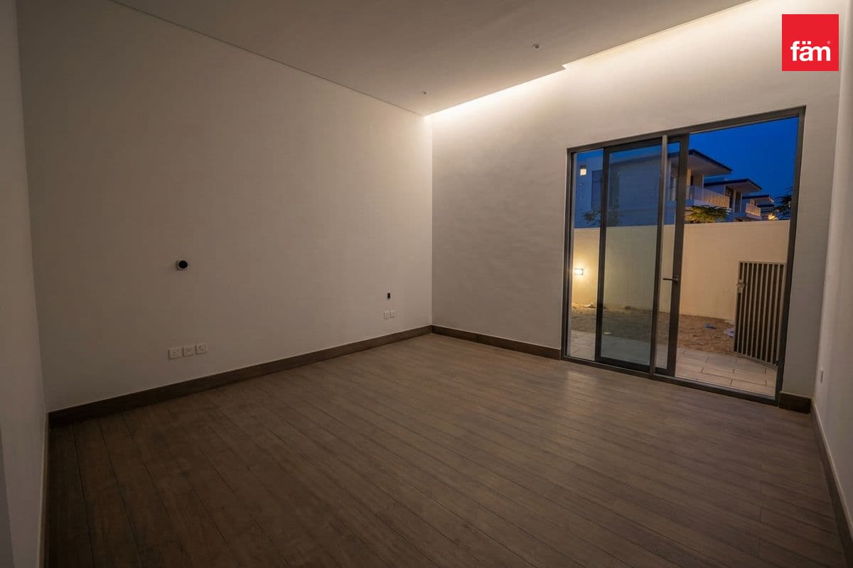 5 bedroom villa in Opal Gardens, photograph 12 of 20