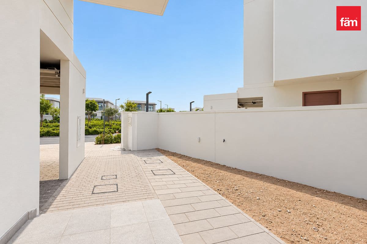 4 bedroom villa in Opal Gardens, photograph 13 of 20