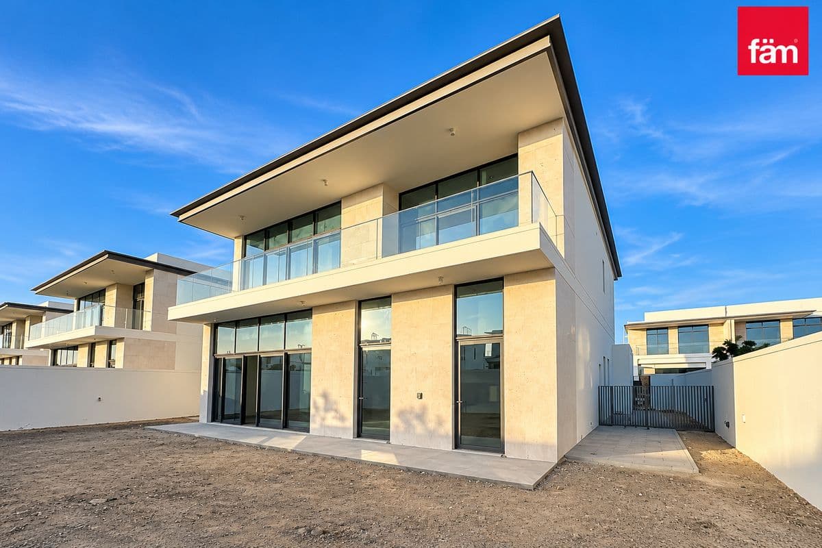4 bedroom villa in Opal Gardens, photograph 13 of 13