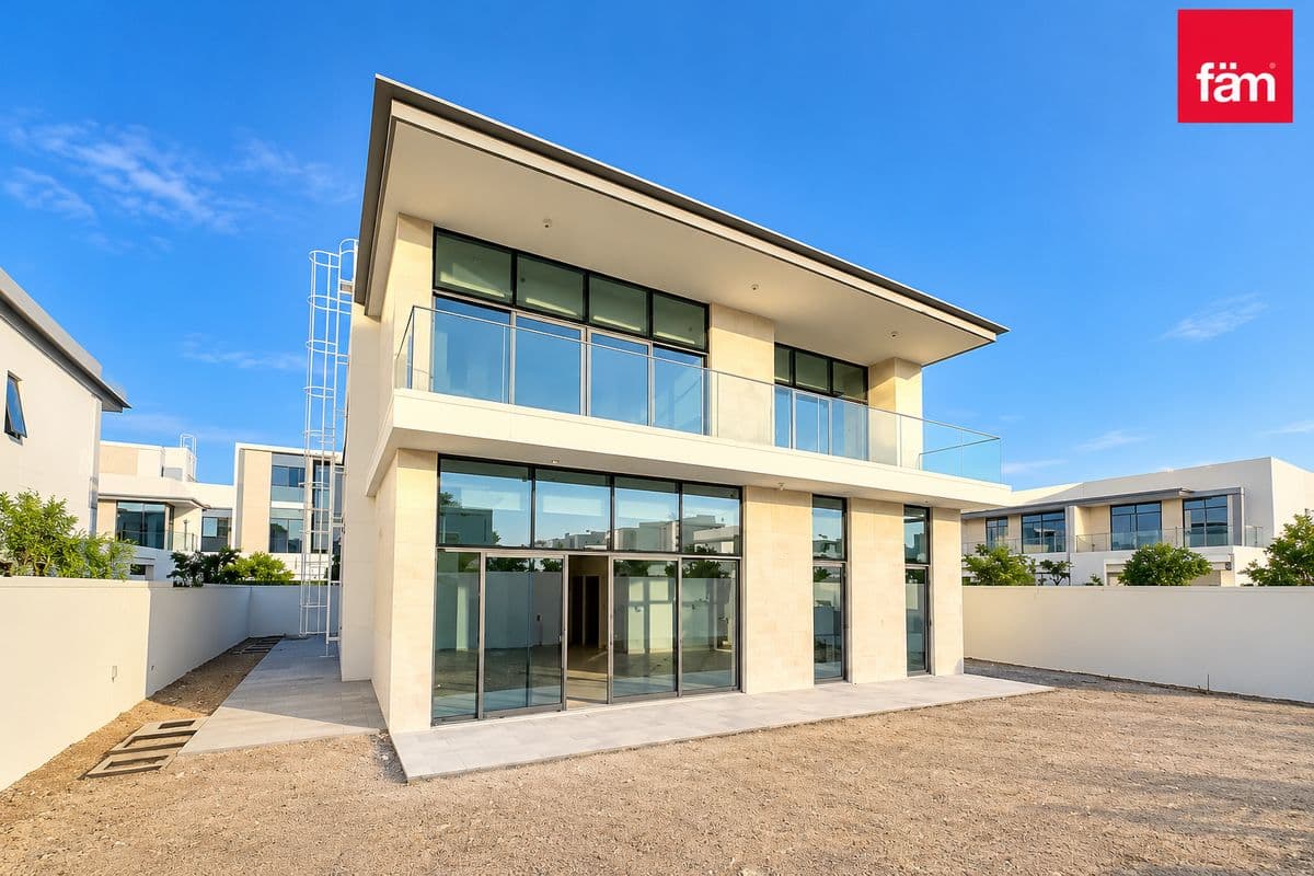 4 bedroom villa in Opal Gardens, photograph 11 of 13